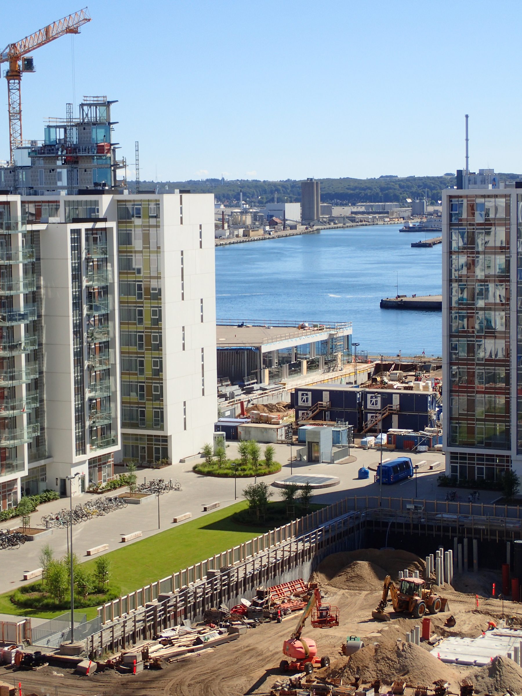 Aarhus Ø with Generationernes Hus (2020) · Architects: ERIK Arkitekter, RUM arkitektur, Kragh & Berglund